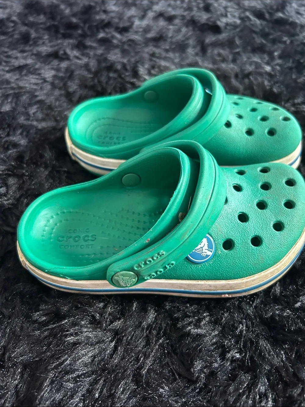 CROCS Kids Green Clogs with Blue & White Midsole Stripe